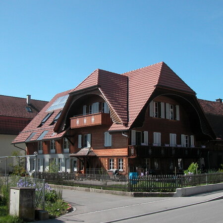 <p>Kreuzgasse, Kerzers</p>
<p>Einbau einer Galeriewohnung im Dachgeschoss.</p>