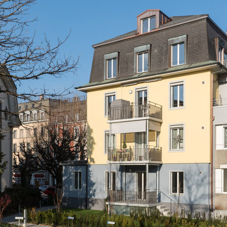 Gesellschaftstrasse Bern: <p>Als die Uni auszieht, wird das Haus wieder in ein Wohngebäude verwandelt ...</p>